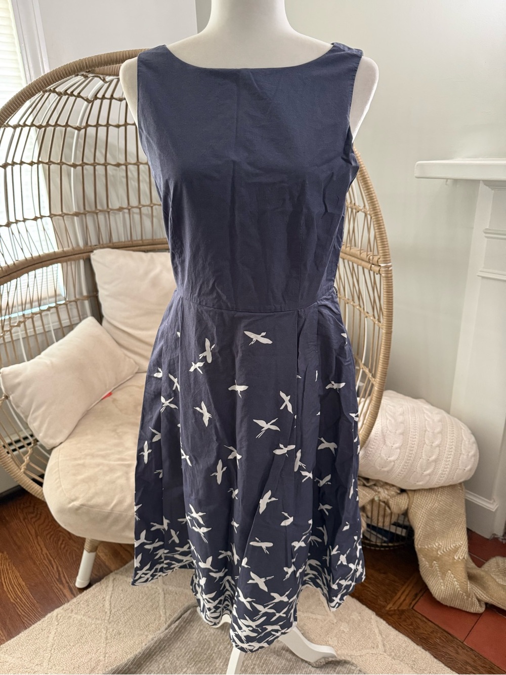 L.L. Bean Bean Signature Navy Bird Print Cotton Belted Dress Size 8